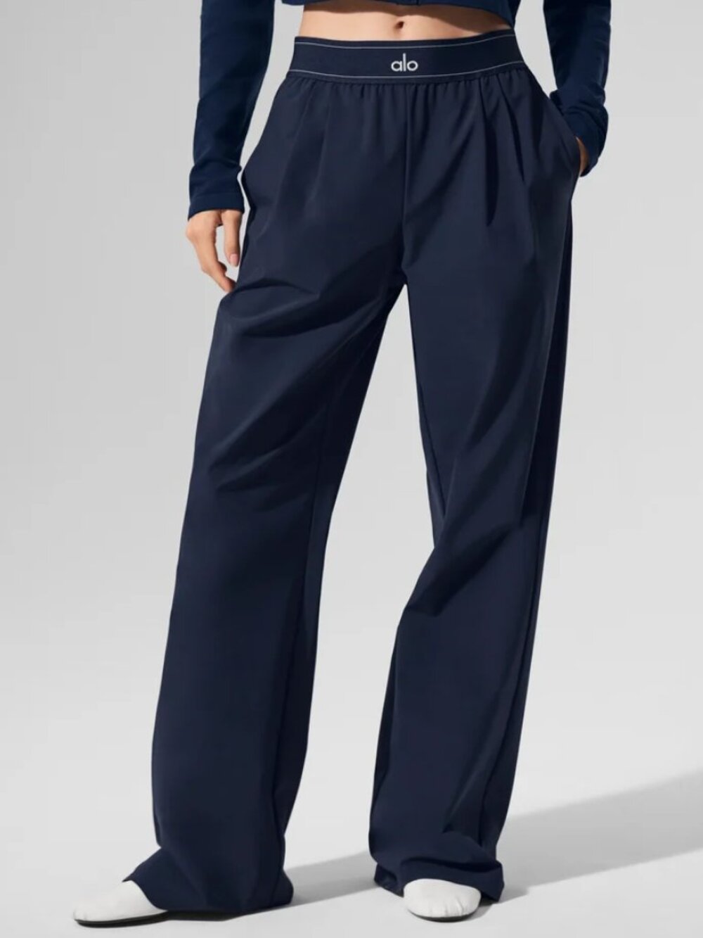 👮‍♀️ALO Yoga Suit Up Trouser Navy Regular 30" Inseam🐋NWT - Picture 7 of 8